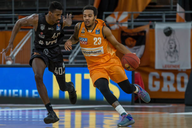 即是全球共 即是全球共